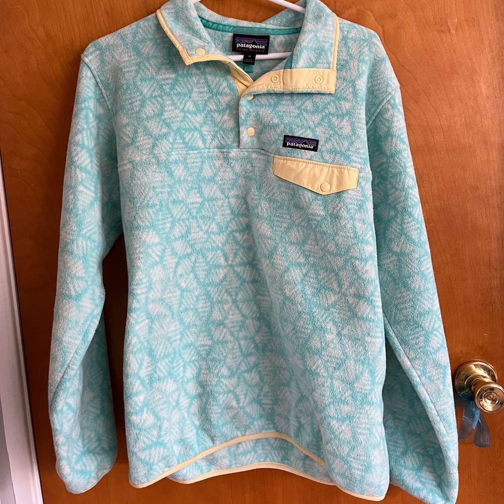 Women’s Patagonia Pullover 🩵💛⭐️!